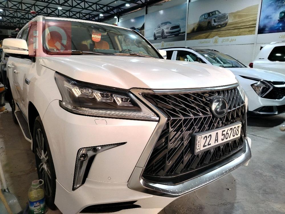 Lexus LX